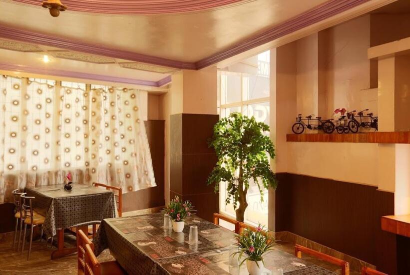Hotel Assembly シロン エクステリア 写真
